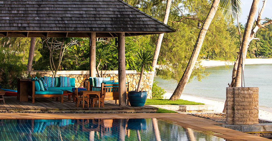 Waimarie - Poolside bale