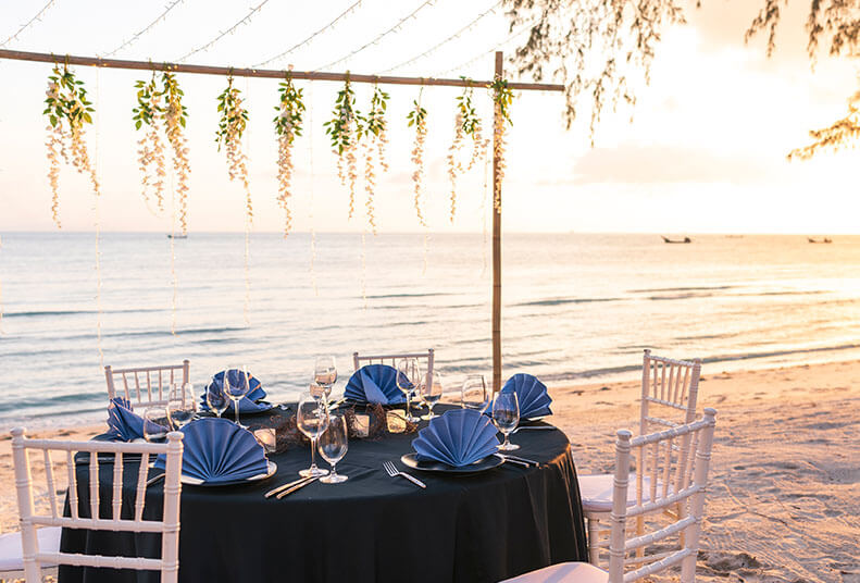 Waimarie - Private beach dining